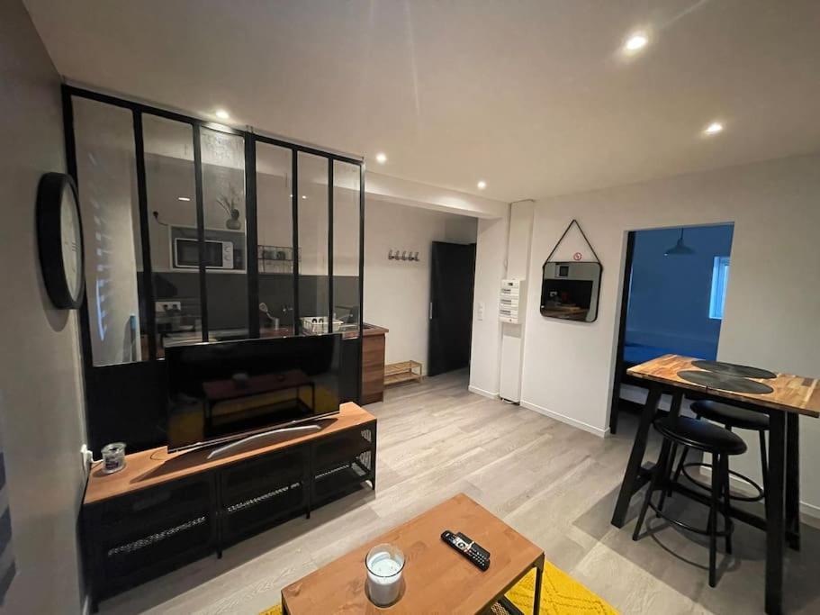 Easyhome L'Industriel ダンケルク エクステリア 写真